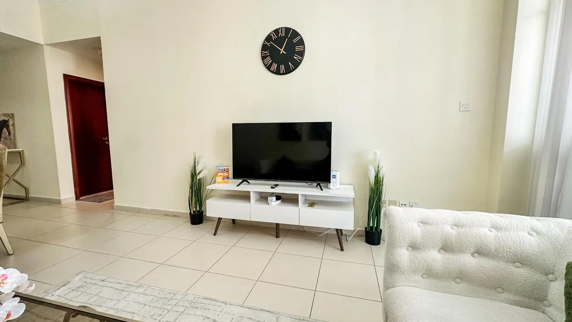 Vserve - 1 Bedroom Stunning Canal And Burj Khalifa View Dubai 0*,