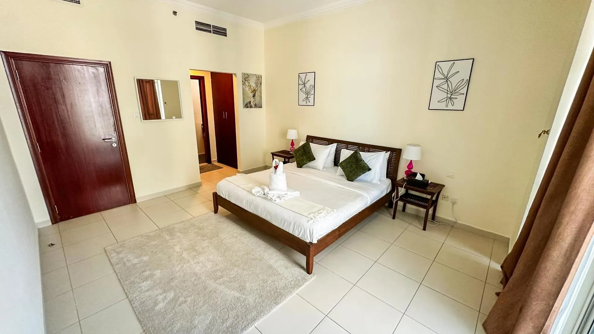 Vserve - 1 Bedroom Stunning Canal And Burj Khalifa View Dubai