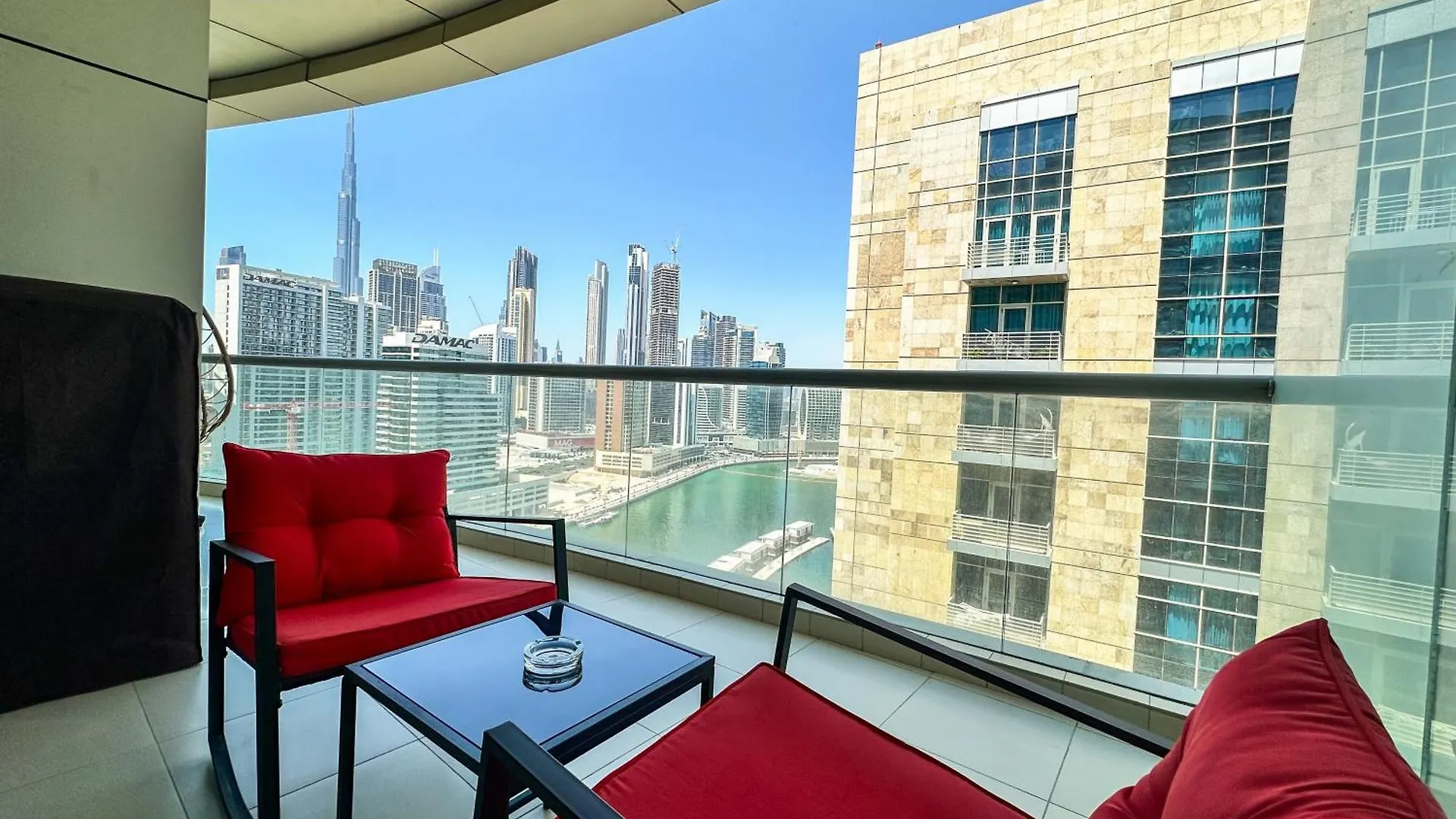 Vserve - 1 Bedroom Stunning Canal And Burj Khalifa View Dubai