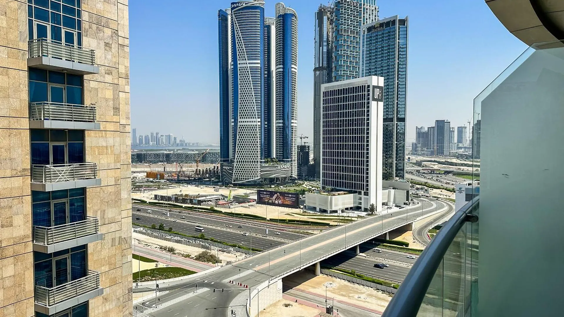 Apartment Vserve - 1 Bedroom Stunning Canal And Burj Khalifa View Dubai